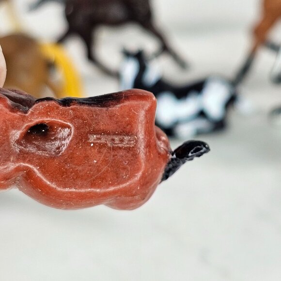 Vintage ERTL Farm Animal Horse & Dog Figurines Set Of 11 Miniature Toys - Picture 4 of 10